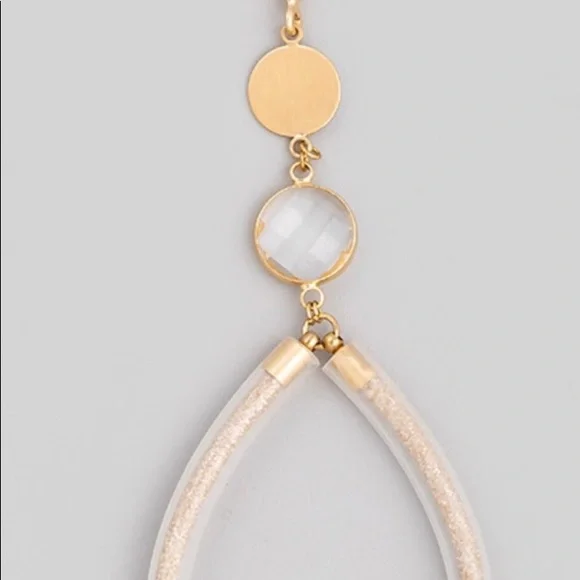 LAST ONE: Long gold chain shimmery pendant drop necklace - Picture 3 of 4